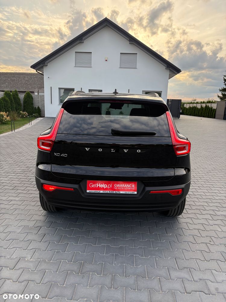 Volvo XC 40 T3 Momentum Pro - 17