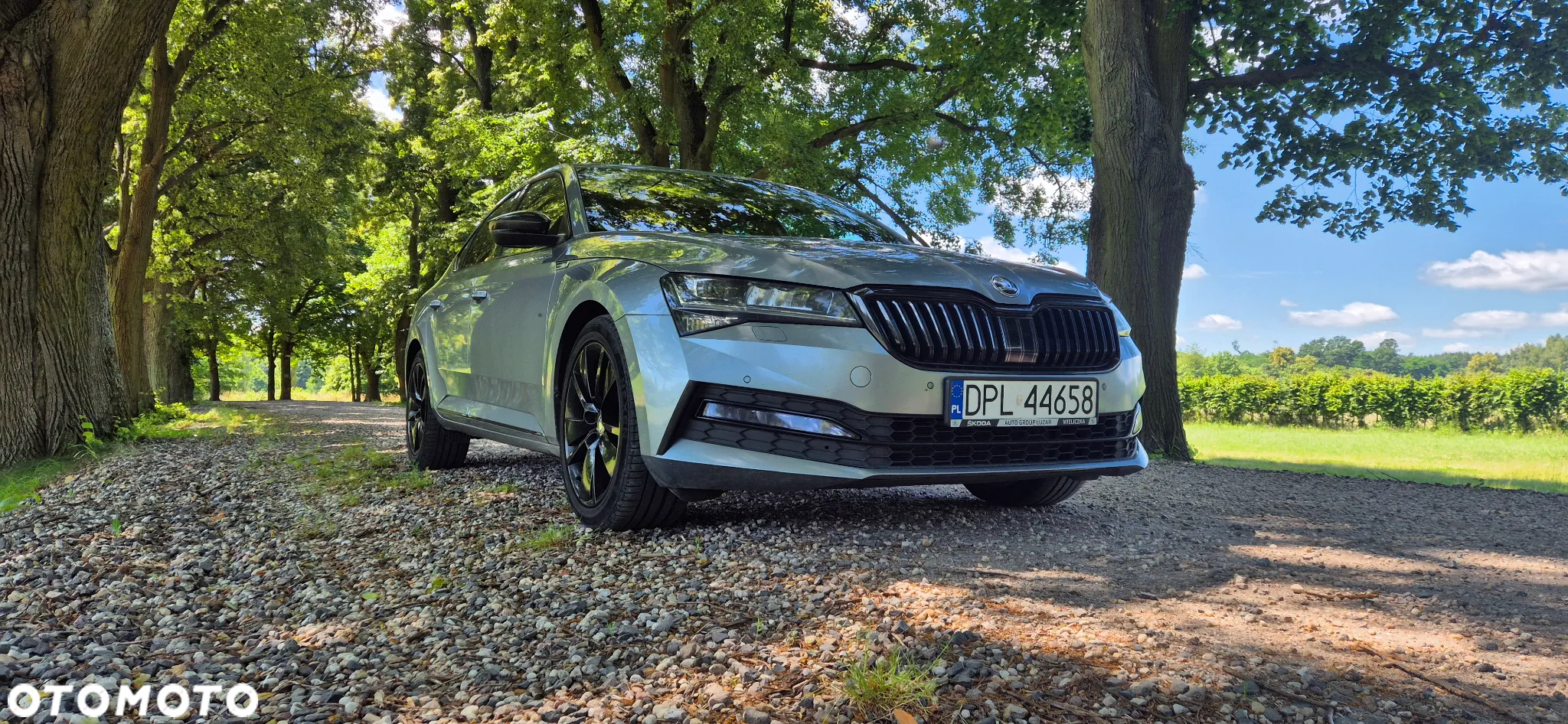 Skoda Superb 2.0 TDI Sportline DSG - 4