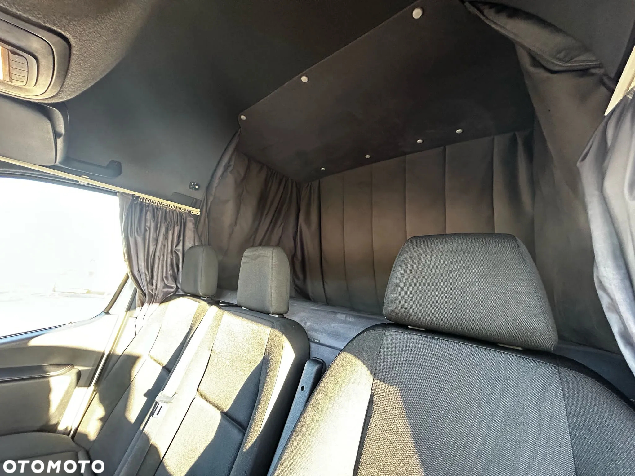 Mercedes-Benz SPRINTER - 10