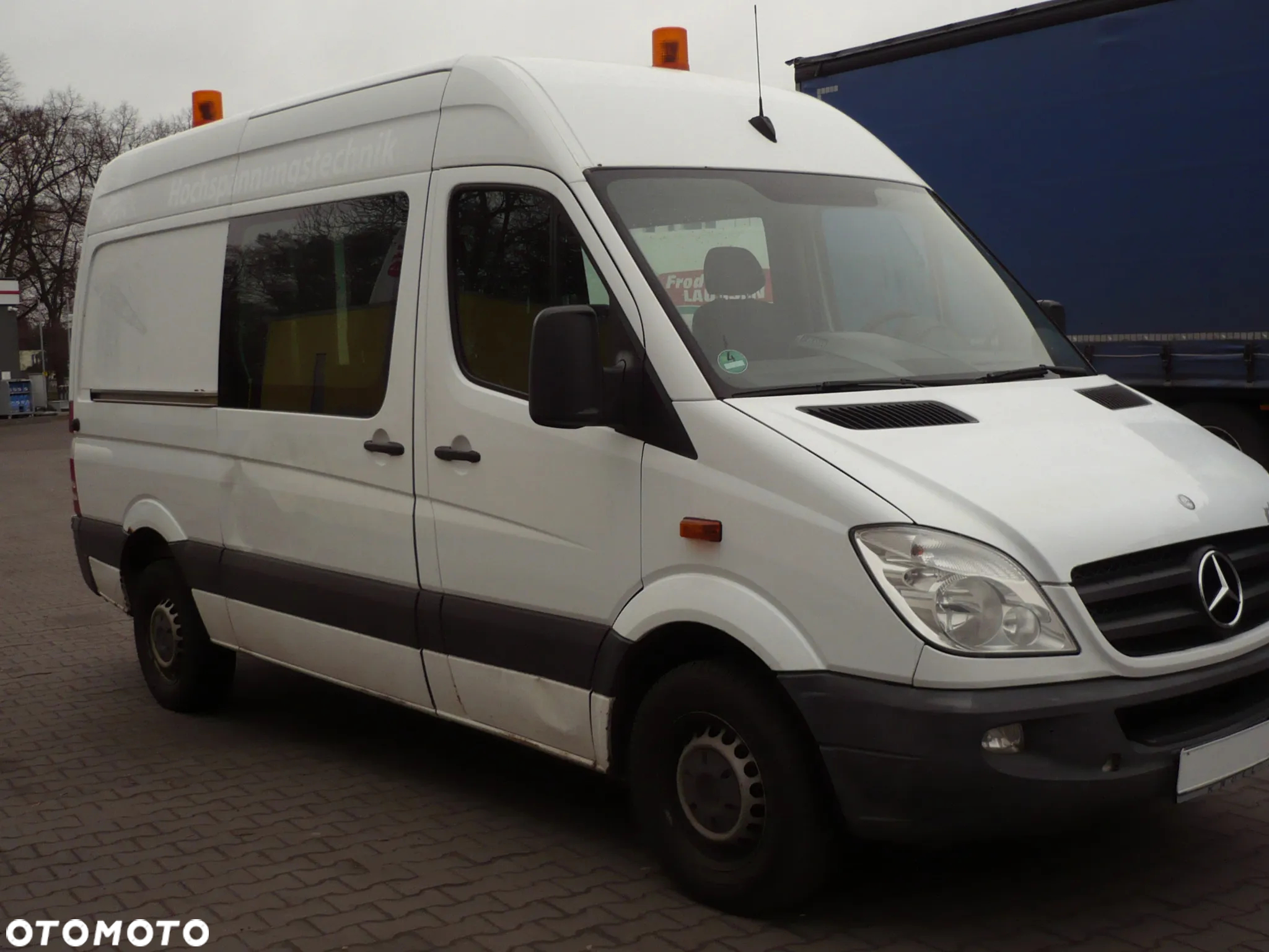 Mercedes-Benz Sprinter - 2