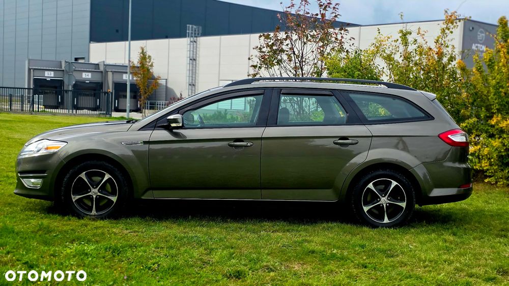 Ford Mondeo - 12