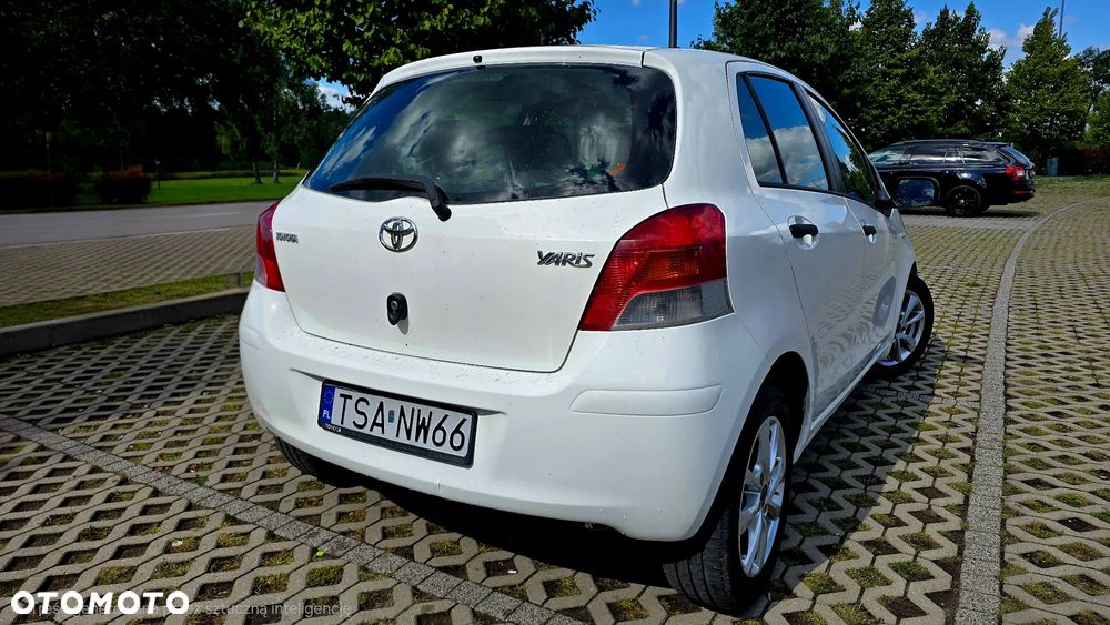 Toyota Yaris 1.4 D-4D Sol - 2