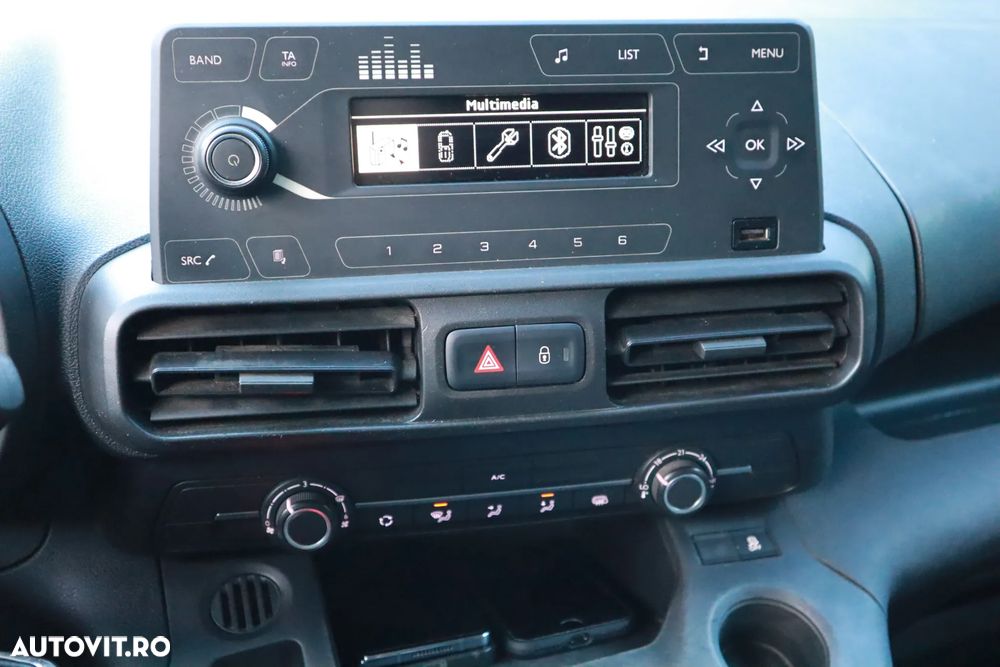 Opel COMBO - 25