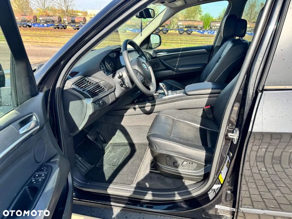 BMW X5 xDrive35i - 10