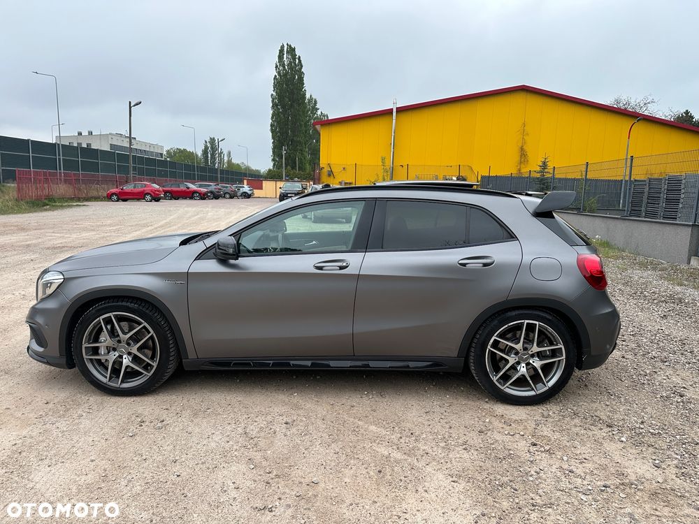 Mercedes-Benz GLA AMG 45 4Matic AMG Speedshift 7G-DCT - 16