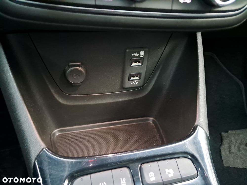 Opel Crossland X - 12