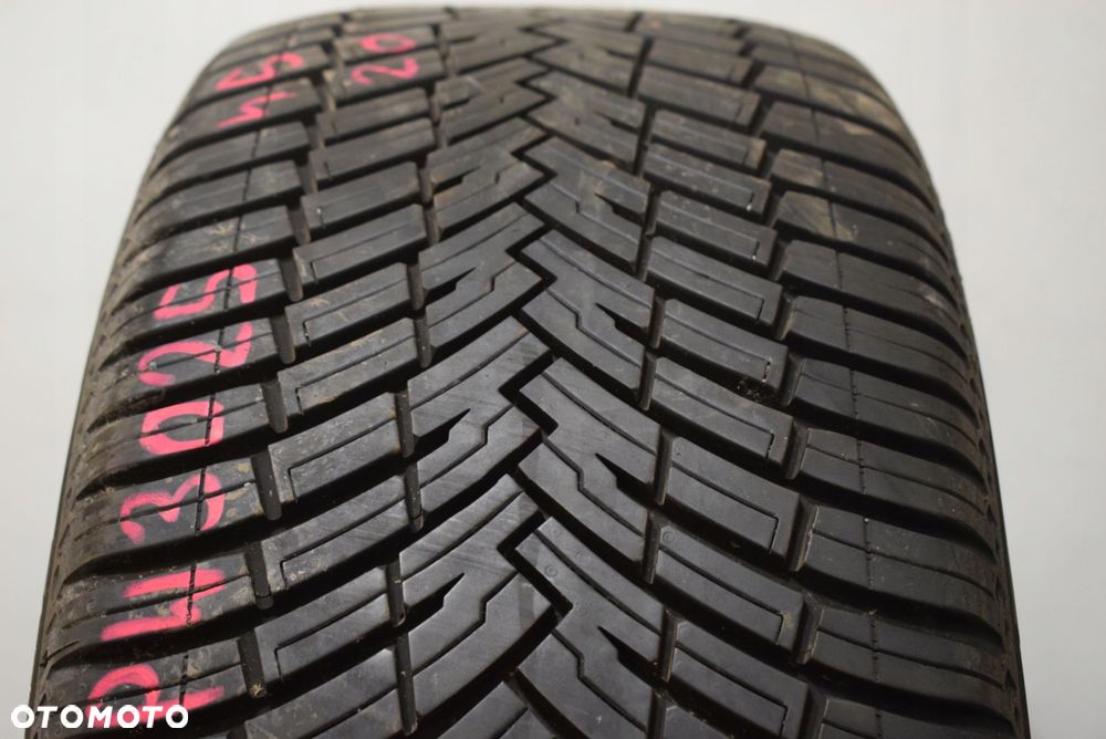 R20 255/45 Pirelli All Season SF2 Seal Inside 105Y Wysyłka gratis! - 1