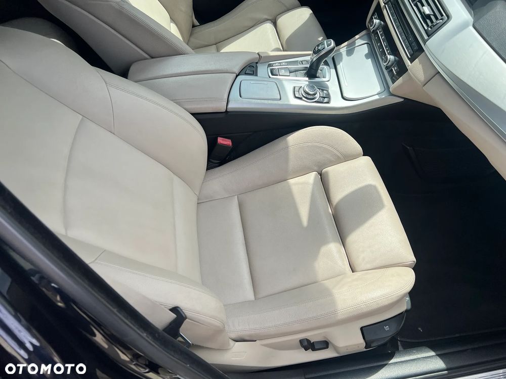 BMW Seria 5 530d Blue Performance Sport-Aut - 11