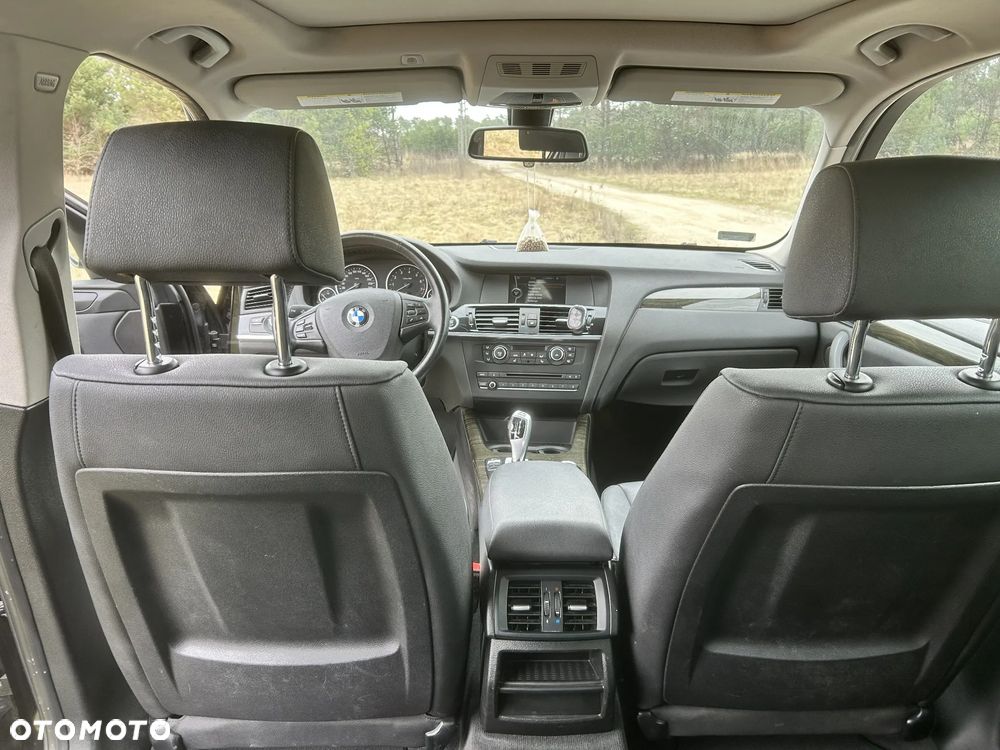 BMW X3 xDrive28i - 9
