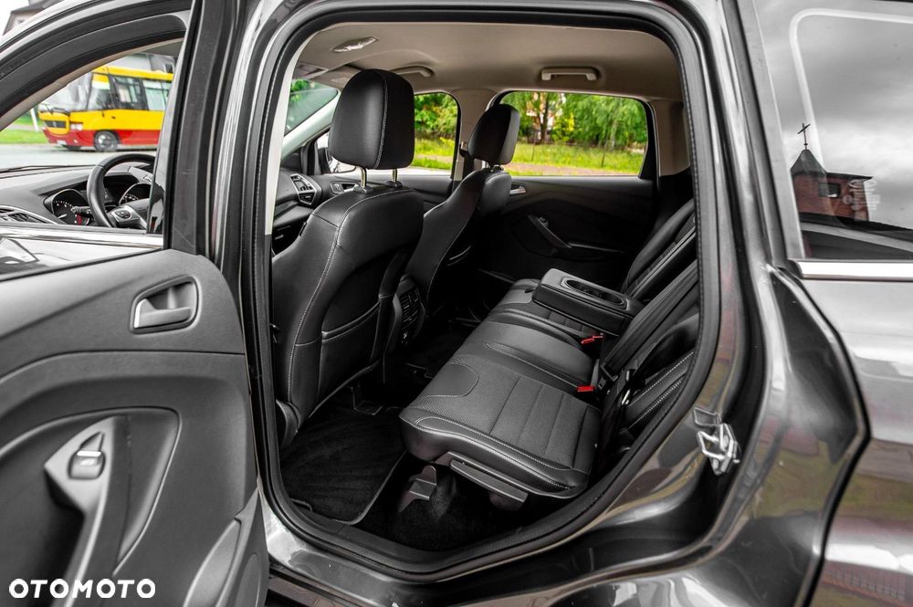 Ford Kuga 1.5 EcoBoost 4x4 Titanium - 23