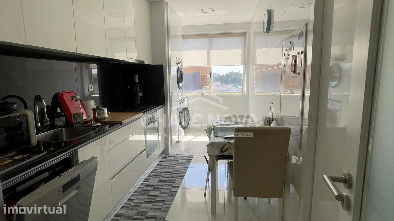 T1+1 Mobilado c/ Lugar de Garagem em Canidelo - Grande imagem: 3/22