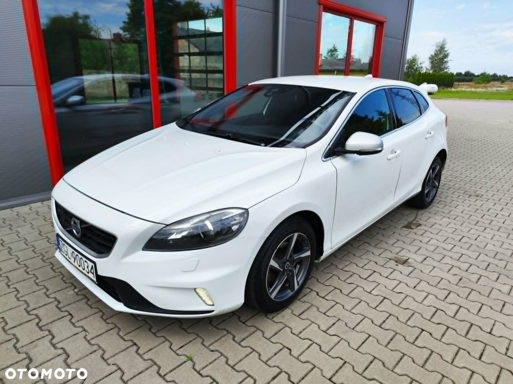 Volvo V40 D2 Drive-E R-Design Momentum - 5