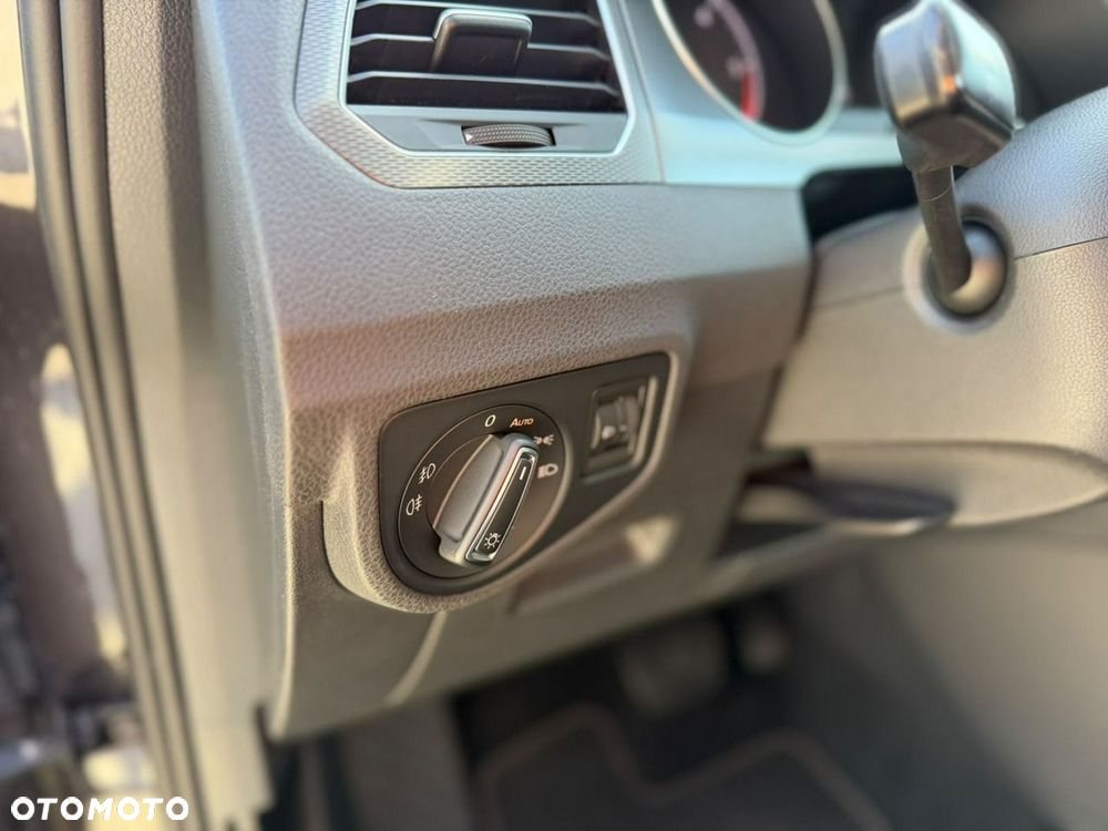 Volkswagen Golf Sportsvan - 25