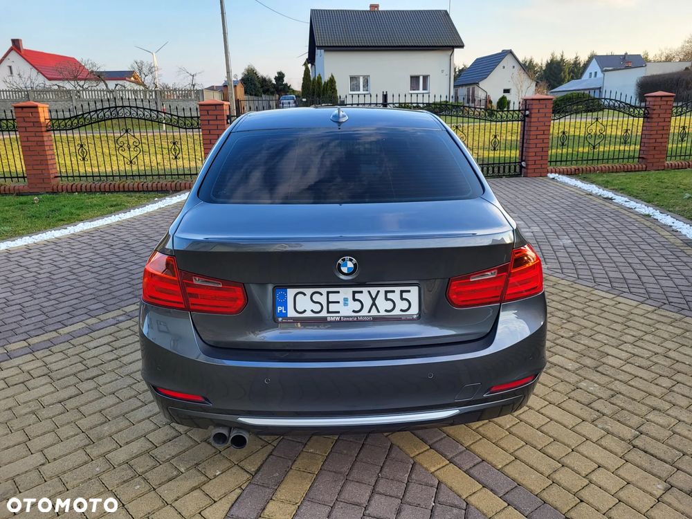 BMW Seria 3 328i Modern Line - 6