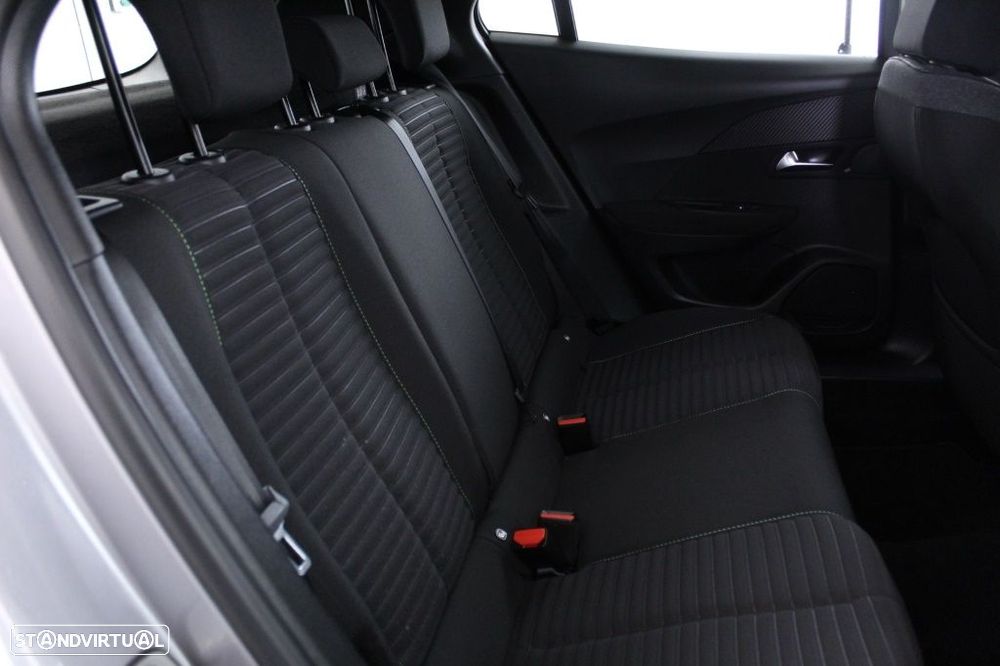 Peugeot 2008 1.2 PureTech Active - 15