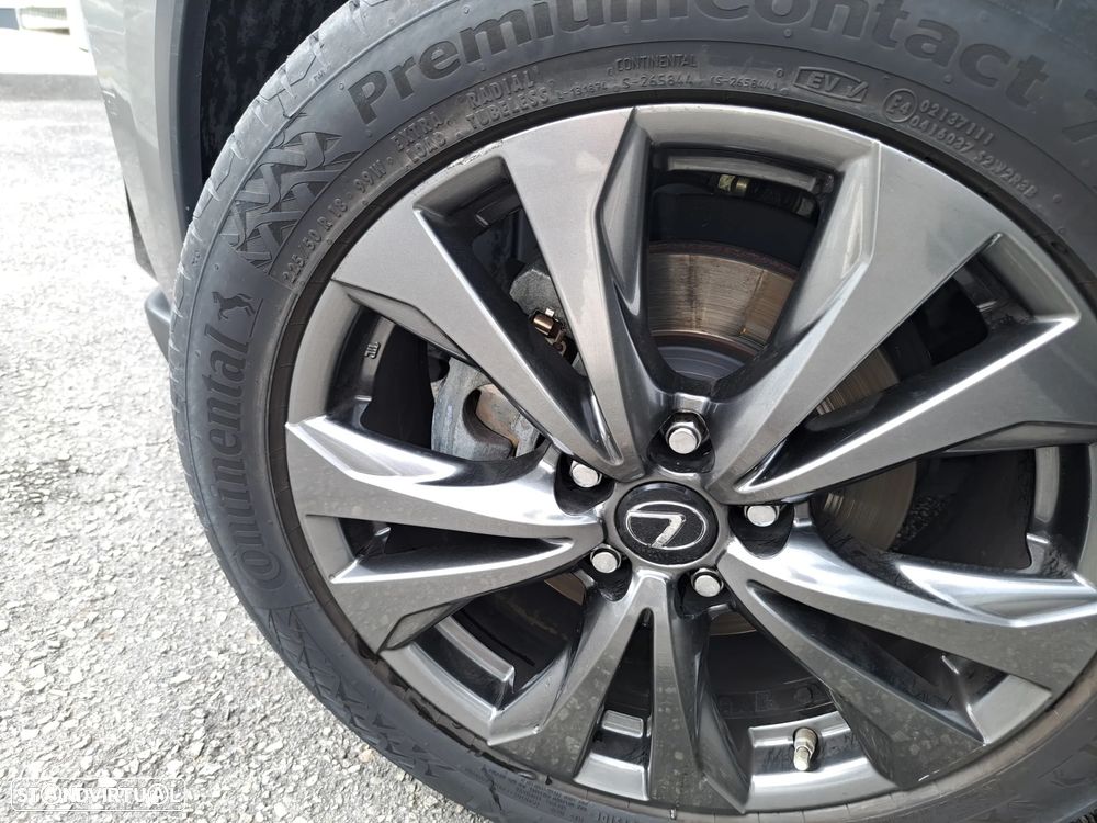 Lexus UX 250h F Sport - 16