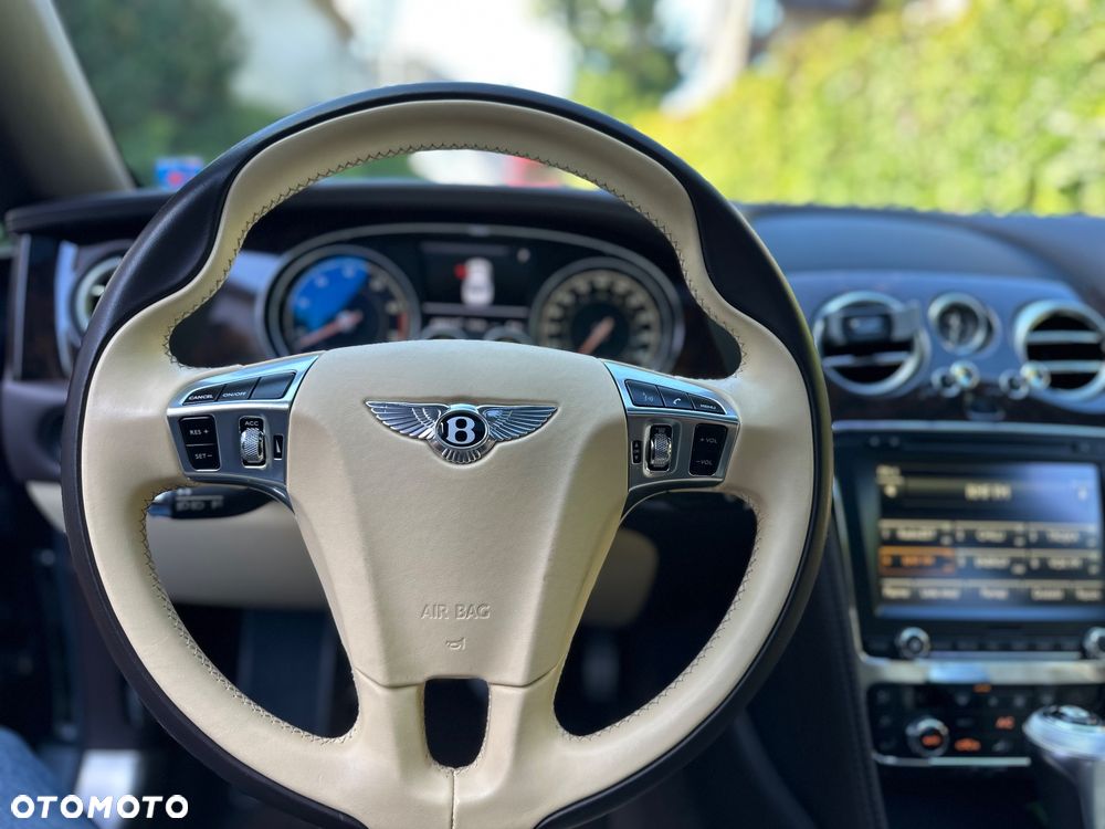 Bentley Flying Spur W12 - 7