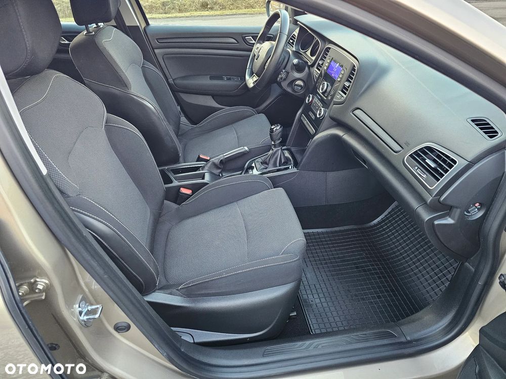 Renault Megane 1.6 SCe Life - 6