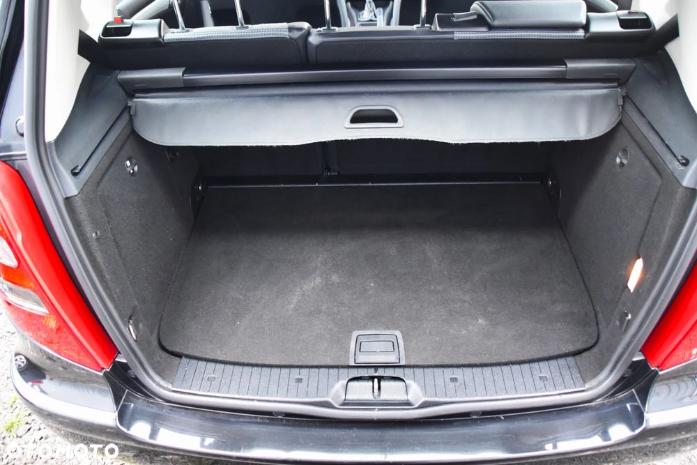 Mercedes-Benz Klasa A 170 BlueEFFICIENCY Avantgarde - 18