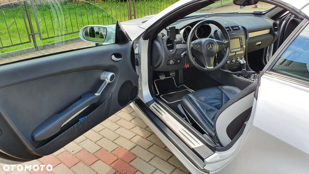 Mercedes-Benz SLK - 12