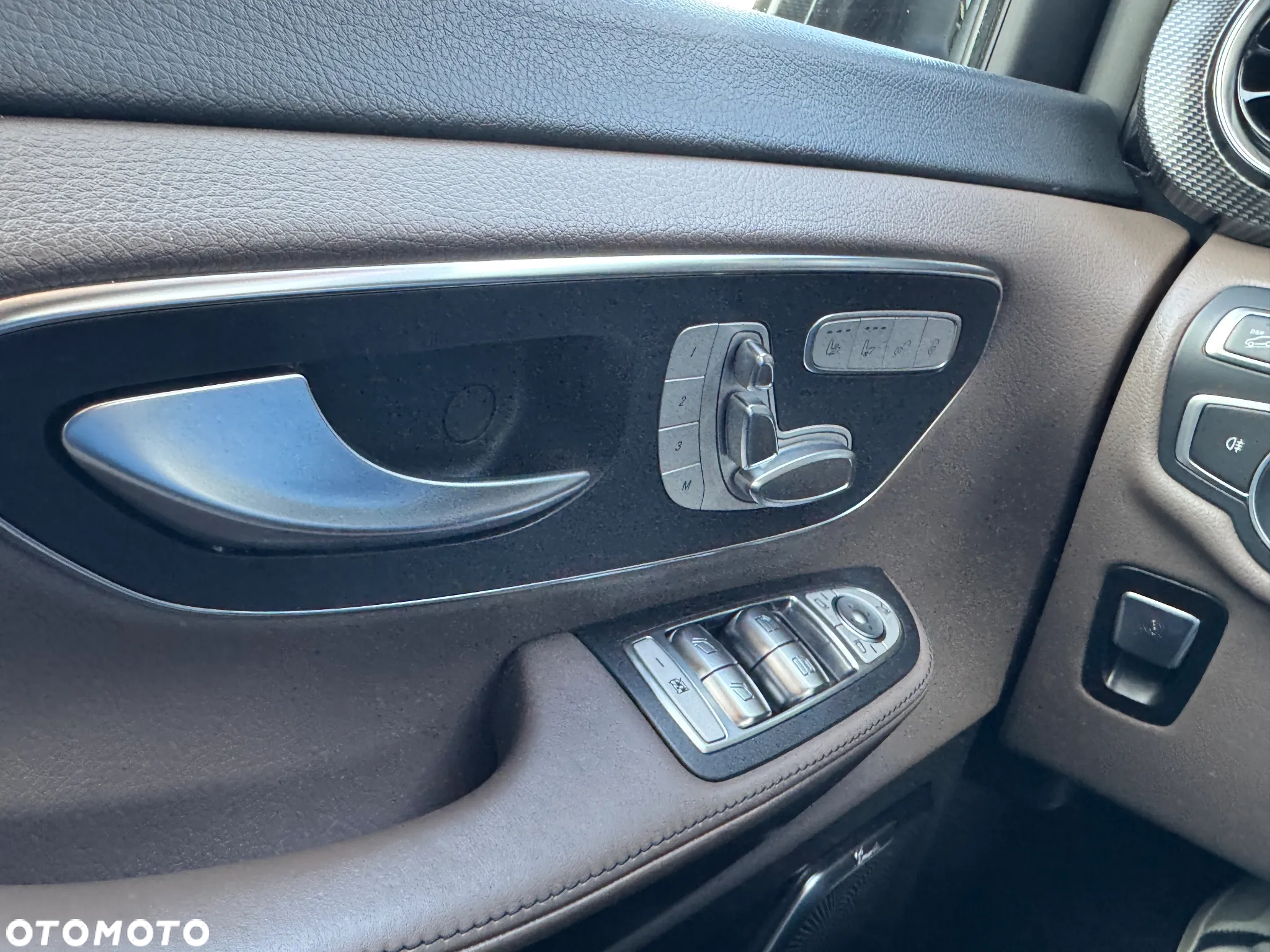 Mercedes-Benz Klasa V 300 d 4-Matic Avantgarde 9G-Tronic (ekstra d³) - 16