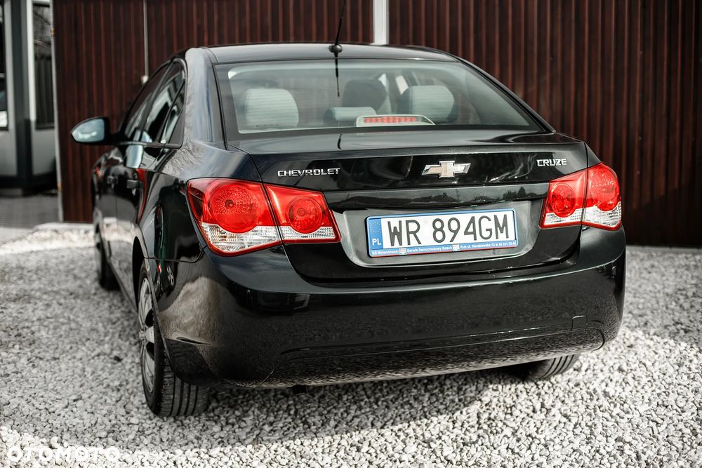 Chevrolet Cruze 1.6 LS - 14