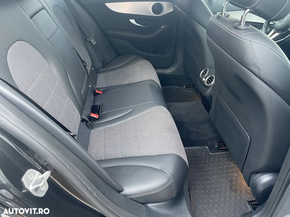 Mercedes-Benz C - 13