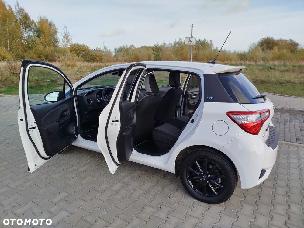 Toyota Yaris Hybrid 1.5 VVT-i Y20 Club - 19