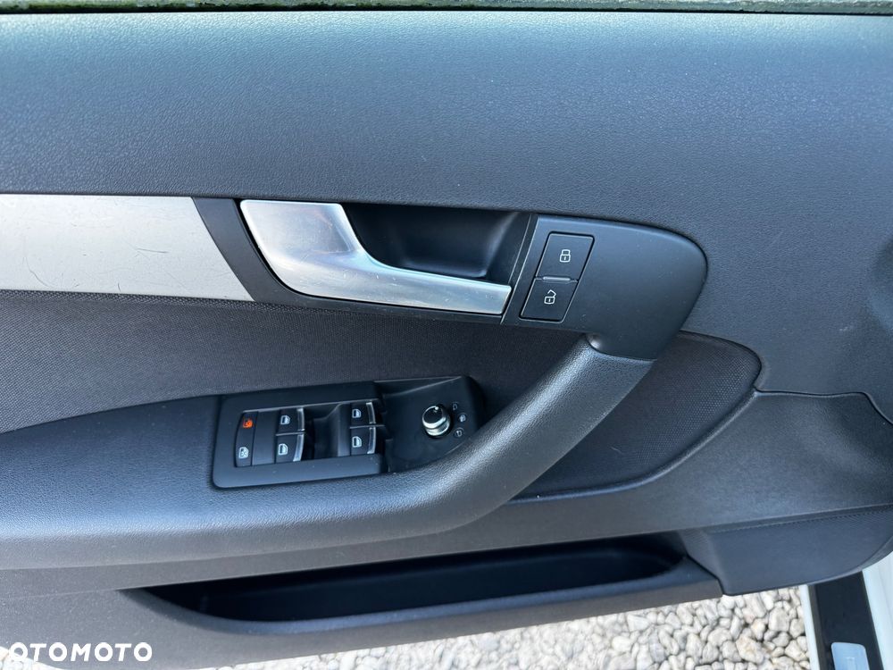 Audi A3 Sportback 1.6 Ambiente - 26