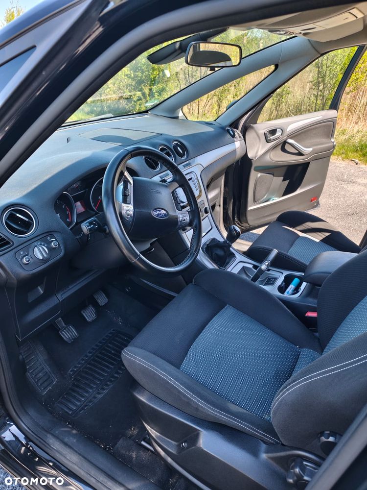 Ford S-Max - 23