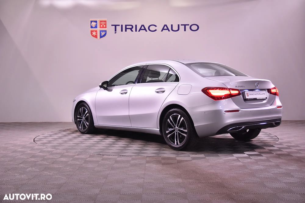 Mercedes-Benz A 200 d Sedan Aut. - 4