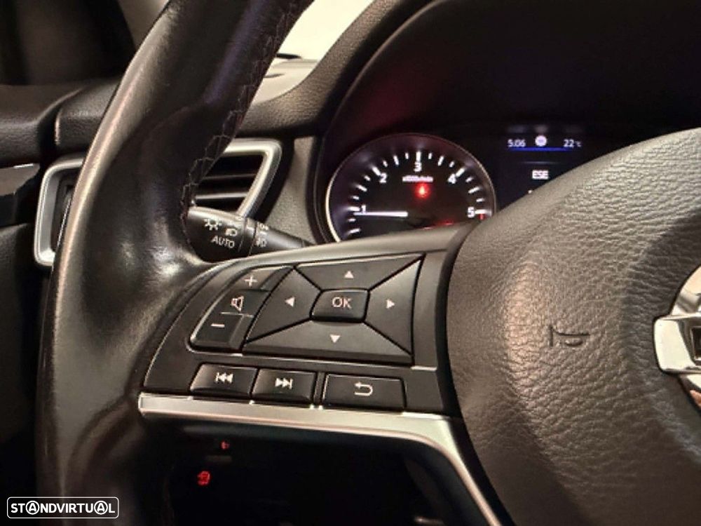 Nissan Qashqai 1.5 dCi N-Connecta - 21