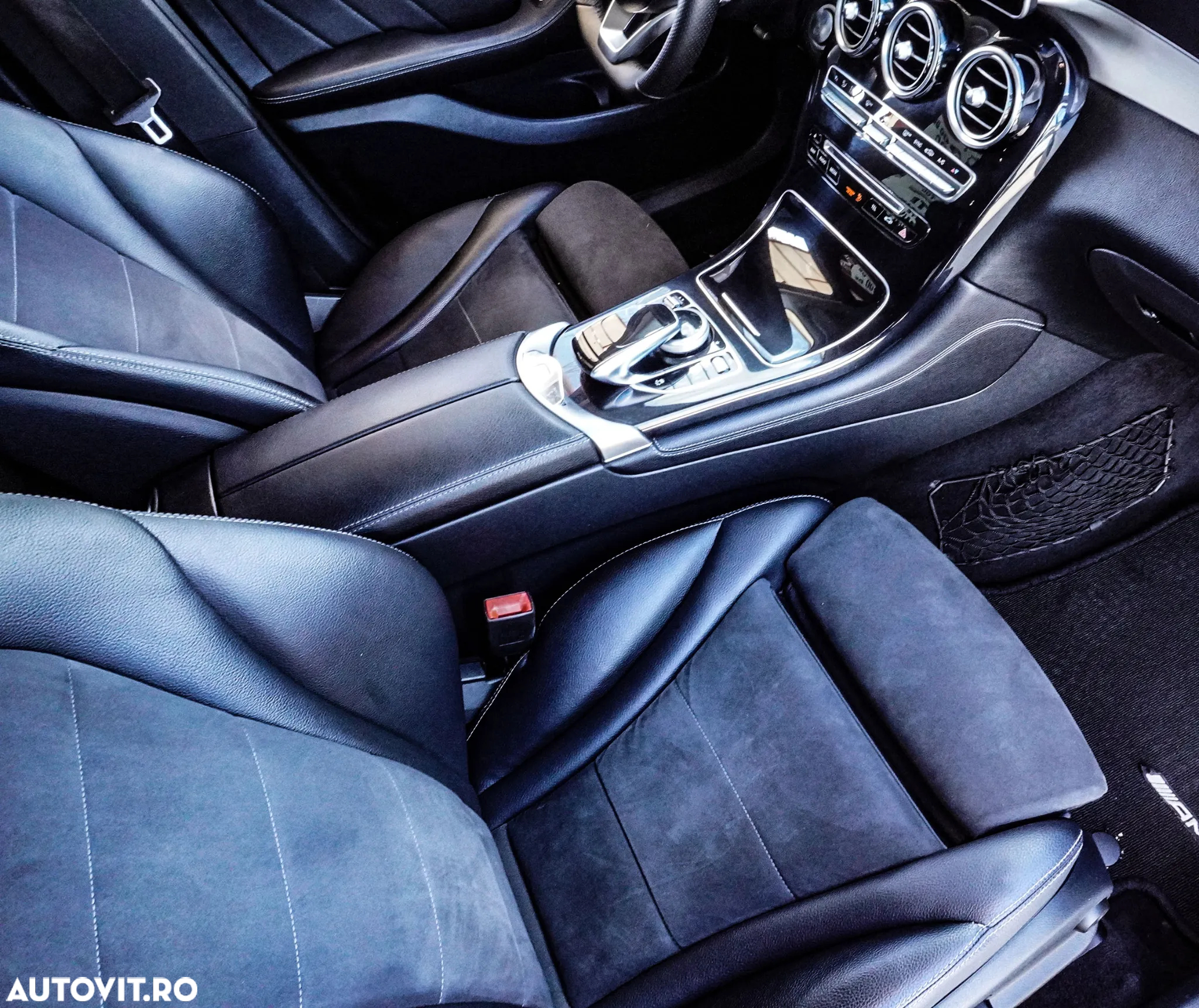 Mercedes-Benz GLC 250 d 4MATIC - 13