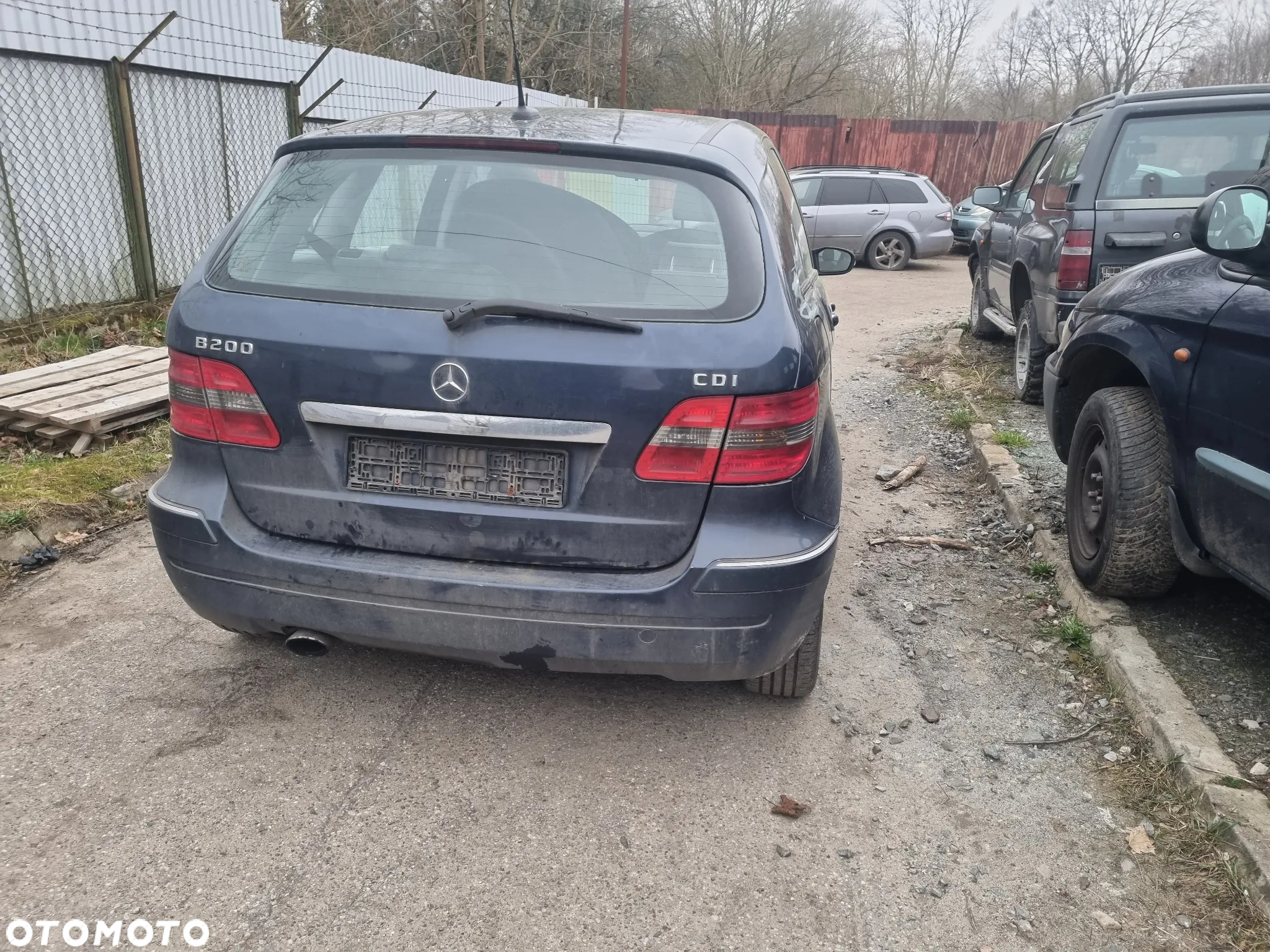 MERCEDES B 200 CDI 2.0 automat ,wszystkie części , maska, zderzak, lampy, błotnik, silnik - 4