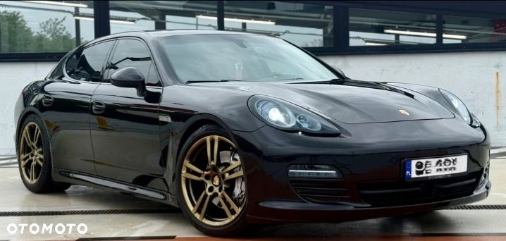 Porsche Panamera 4S - 4