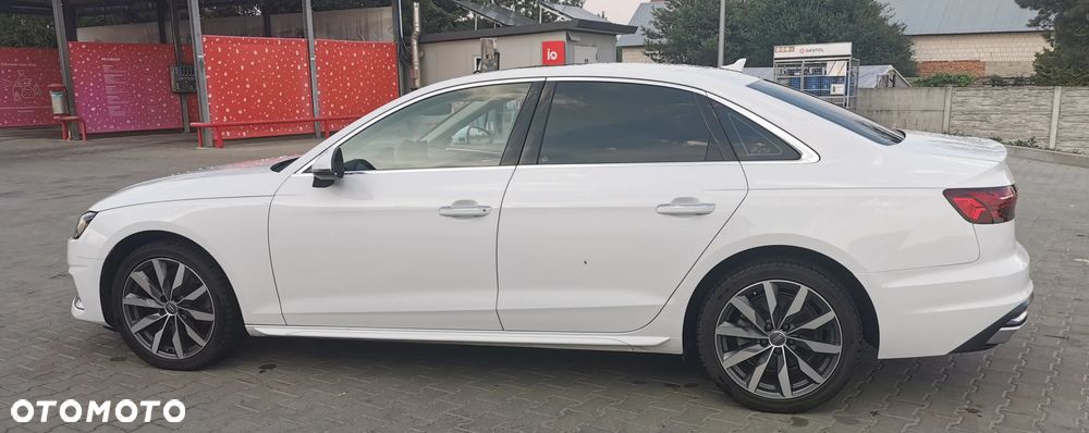 Audi A4 Limousine 40 TFSI S tronic S line - 5