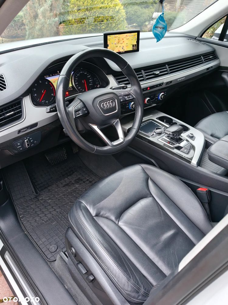 Audi Q7 - 11