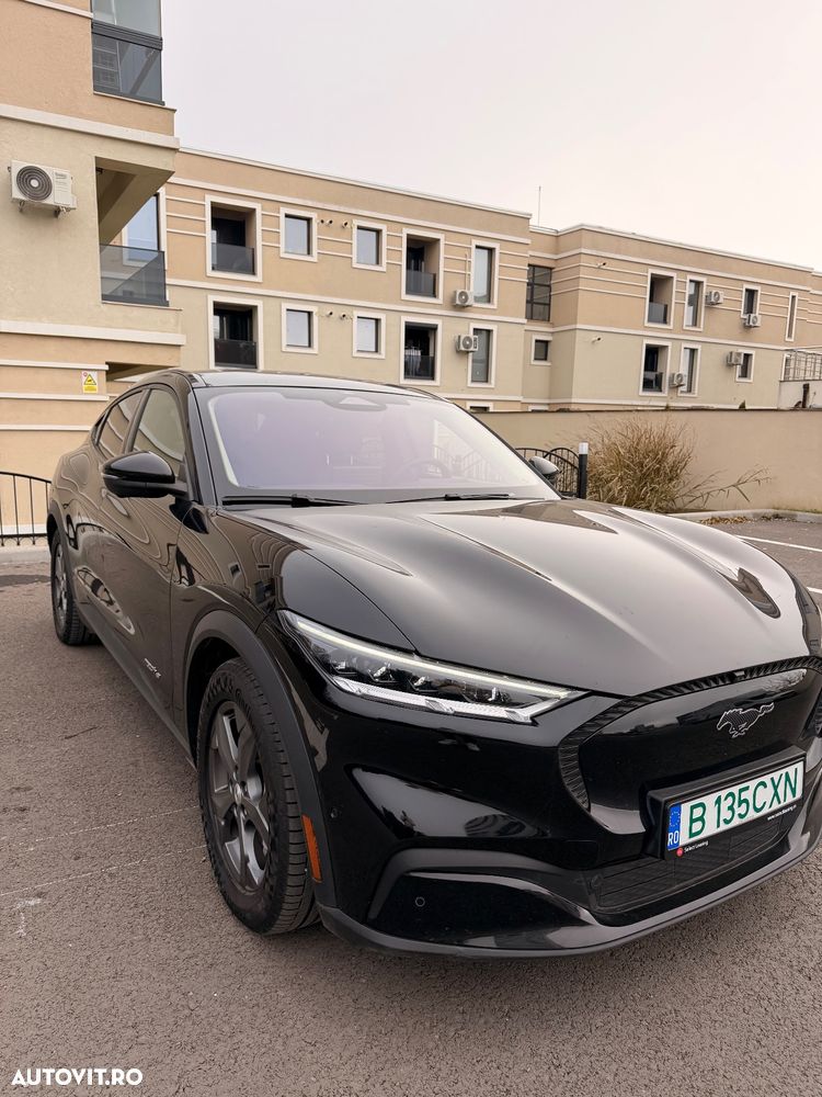 Ford Mustang Mach-E - 2