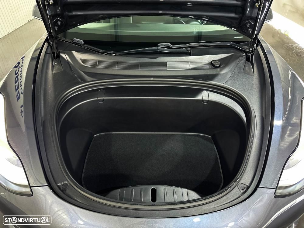 Tesla Model 3 Long-Range Dual Motor AWD - 46