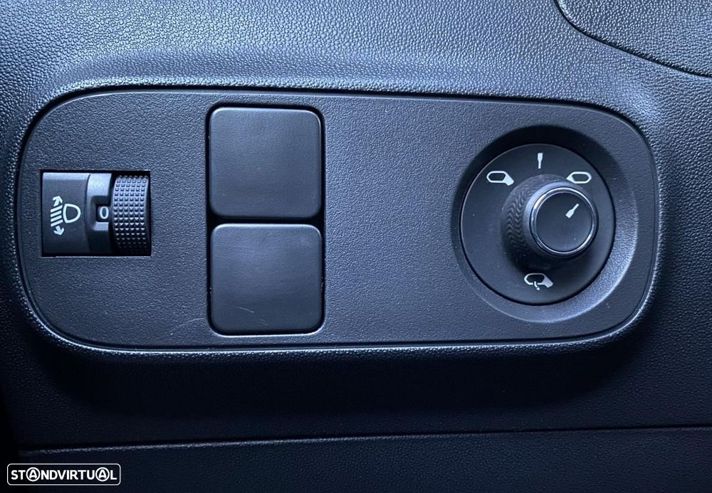 Citroën C3 1.5 BlueHDi C-Series - 29