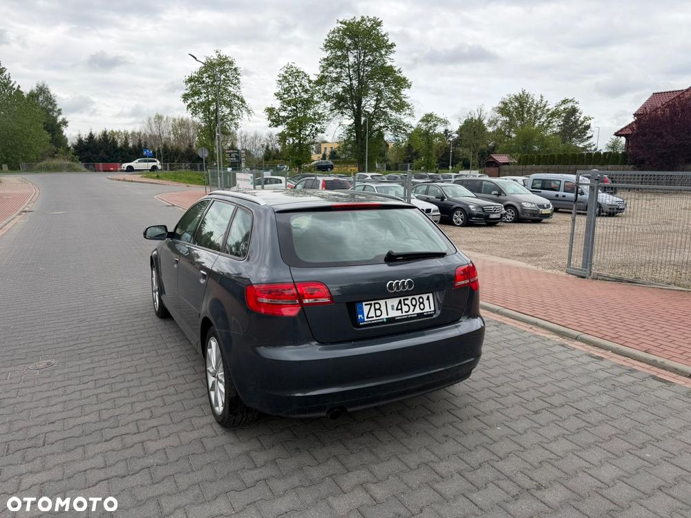 Audi A3 Sportback 2.0 TDI Ambiente - 8