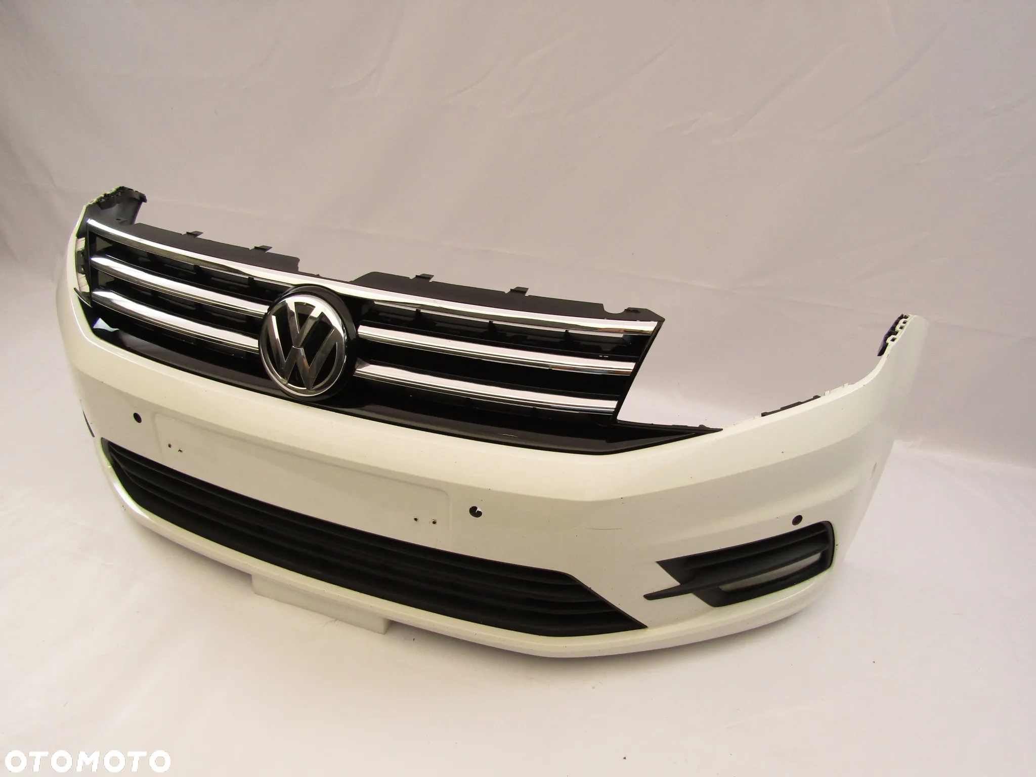 Zderzak przedni VW Caddy LIfe 15 - 20 Pdc-6 Highline Lakier LB9A - 9