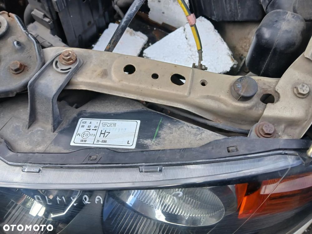 Nissan Almera N16 Lmpa przednia lewa, prawa - 4