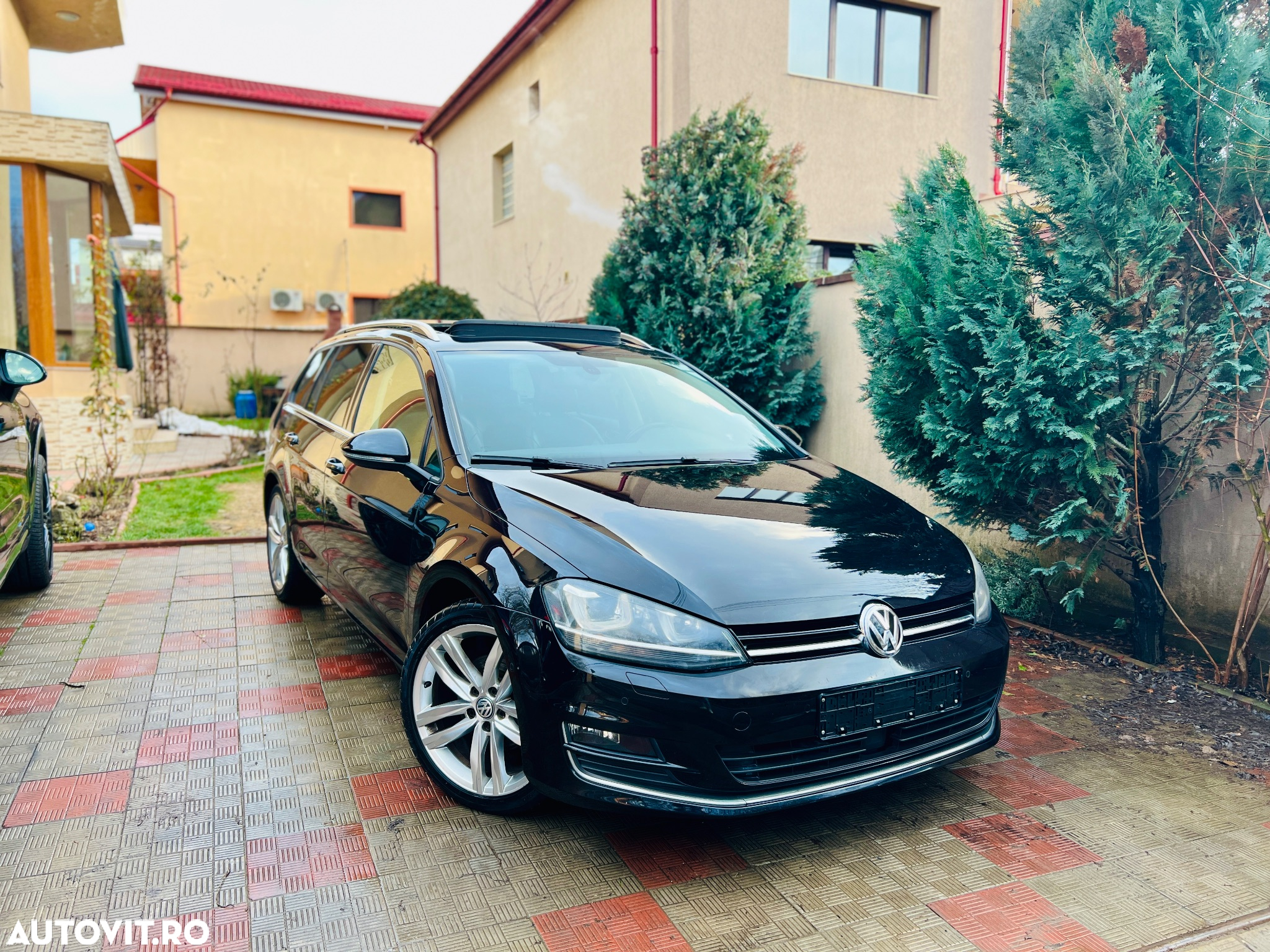 Volkswagen Golf 1.4 TSI BlueMotion Technology DSG Highline - 5