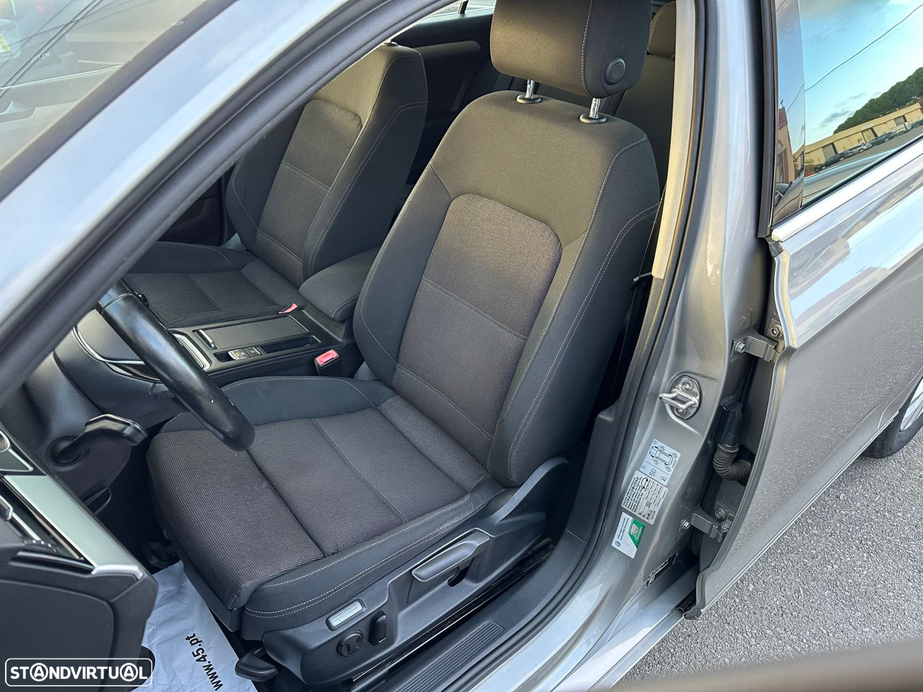 VW Passat Variant 1.6 TDI BlueMotion - 15