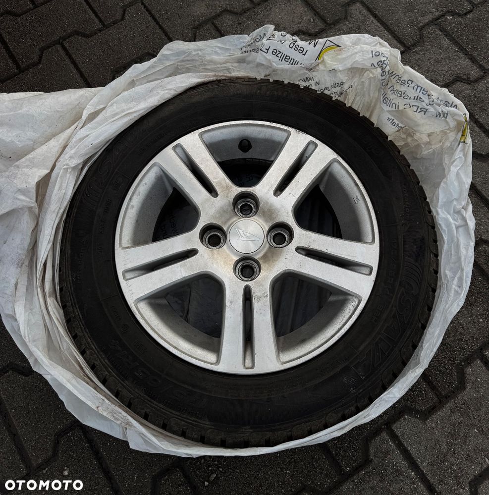 Daihatsu Sirion 1.3 - 25