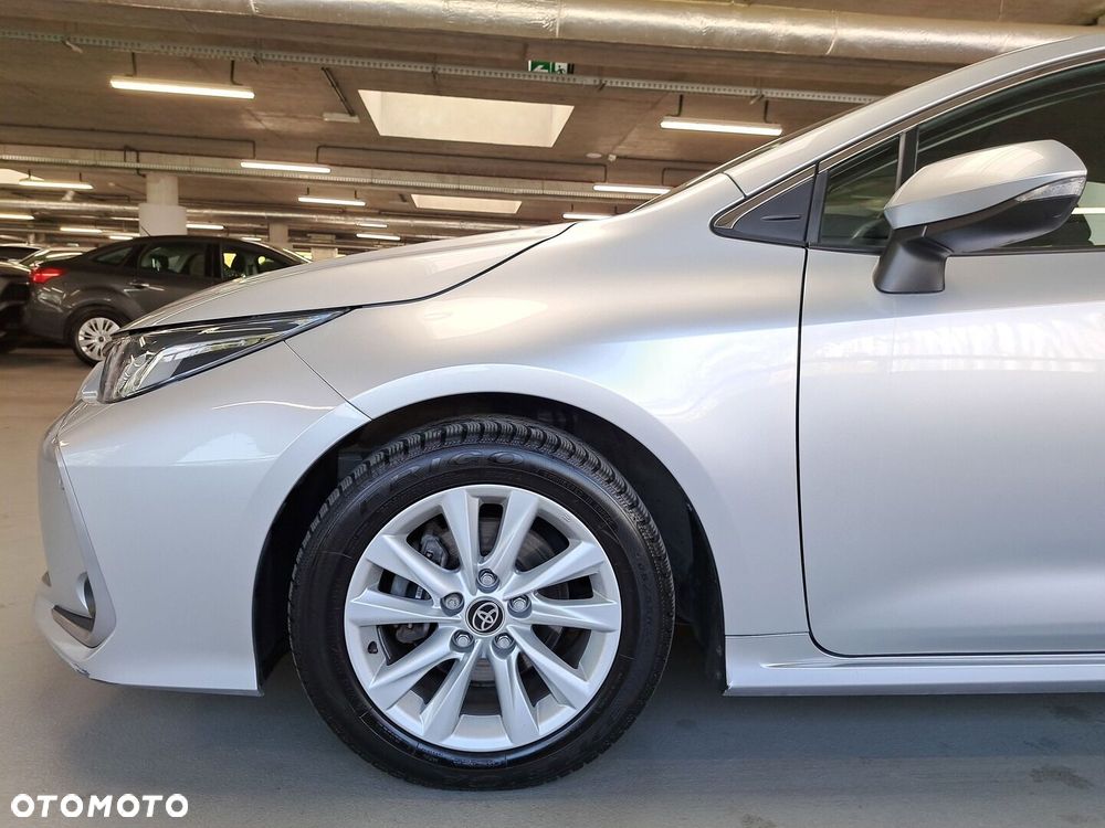 Toyota Corolla 1.8 Hybrid Comfort - 38