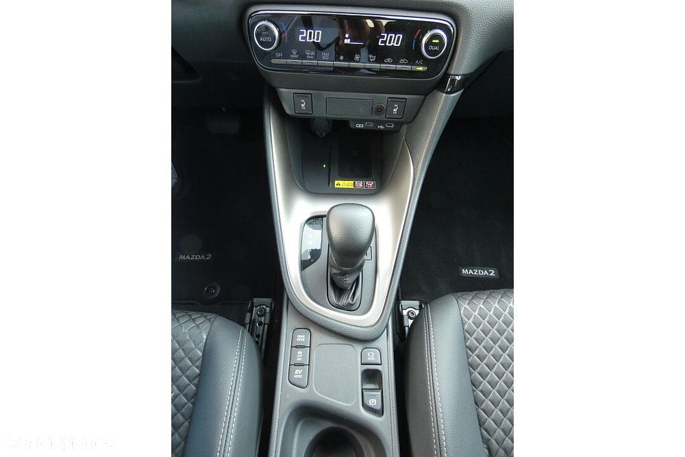 Mazda 2 Hybrid 1.5 Homura CVT - 12