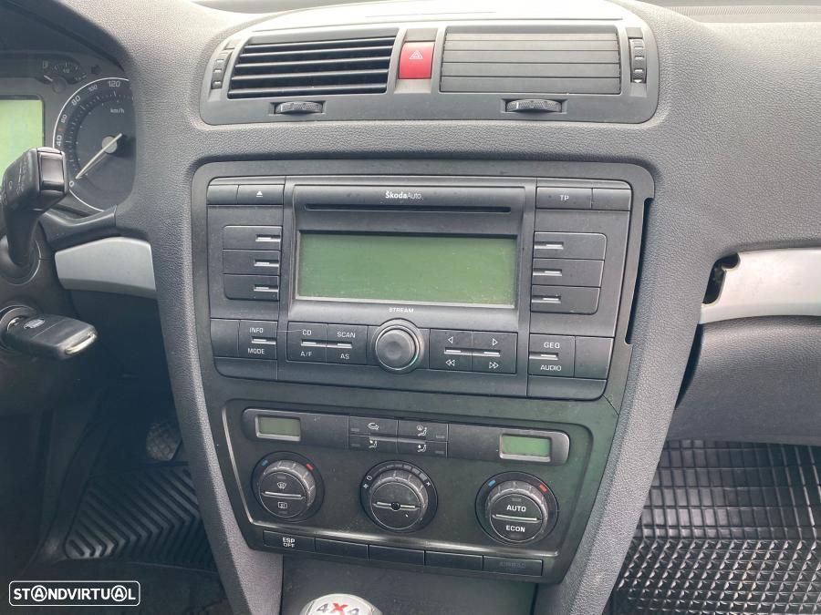 Skoda Octavia Break 2.0 TDI Scout 4x4 - 7