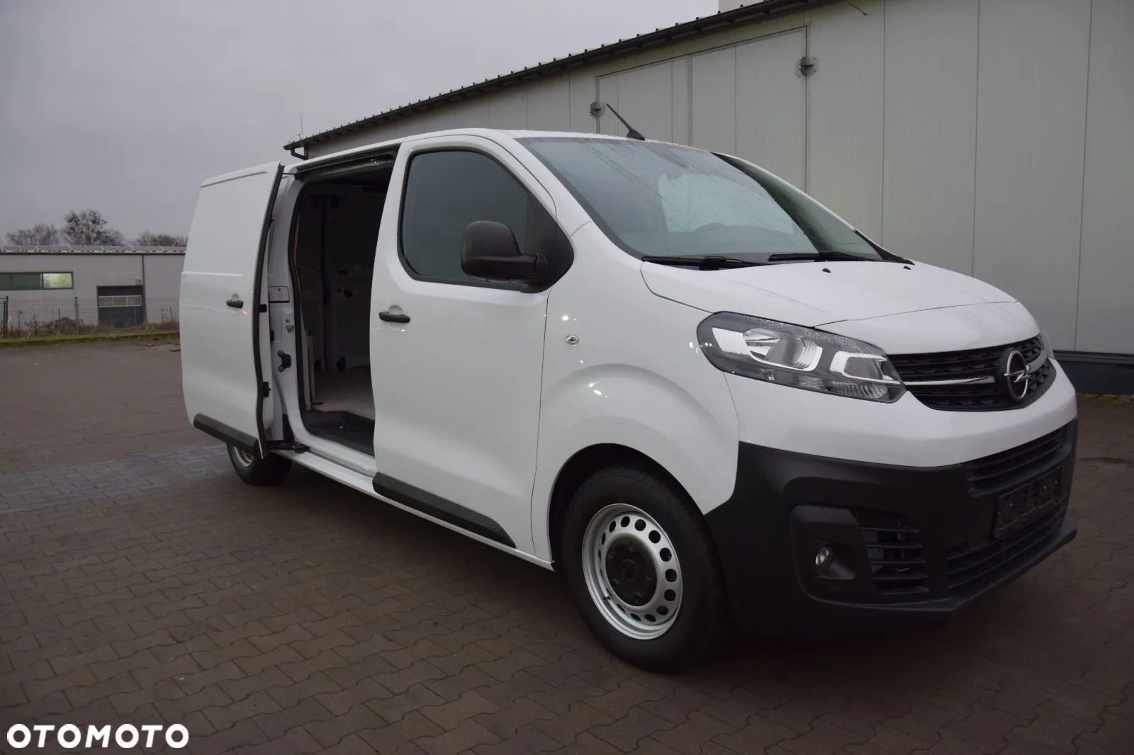 Opel Vivaro - 14